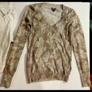 Snakeskin print sweater